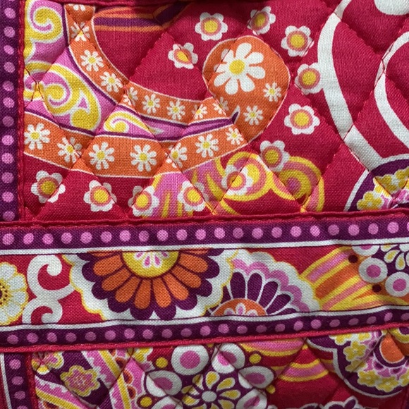 Vera Bradley Raspberry Fizz pink paisley purse bag - Picture 2 of 13